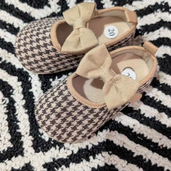 Bundle Of Baby Girl Dress Shoes - Picture 7 of 10